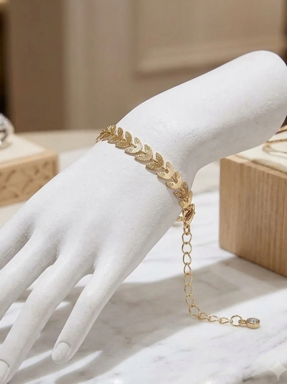 14k gold plated 6.5 inch bracelet with 2 inch extender women’s bracelet - Picture 1 of 5